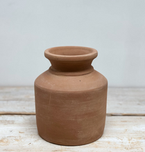 Load image into Gallery viewer, Mala Terracotta Vase