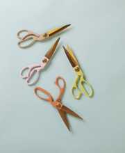 Load image into Gallery viewer, LILAC SCISSORS