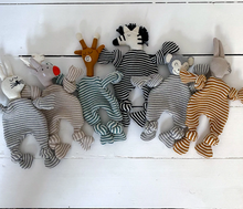 Load image into Gallery viewer, ZEBRA COMFORTER