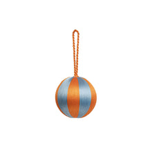 Load image into Gallery viewer, CHAMPANGE/WHITE Stripe Bauble
