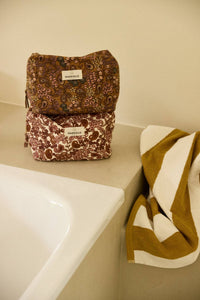 ARABESQUE BORDEAUX TOILET BAG