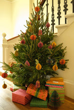 Load image into Gallery viewer, UK/EU: Lemon Honeycomb Ornament