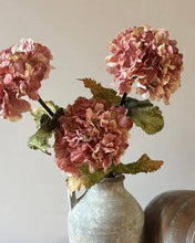 Load image into Gallery viewer, Vintage Hydrangea - Dusky Pink