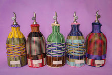 Load image into Gallery viewer, Maegen Oil Pourer - Pink/Navy