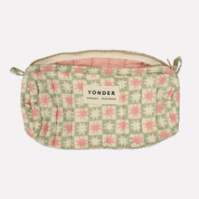 Load image into Gallery viewer, Quilted Barrel Case | Pinwheel | Peppermint