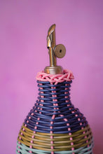 Load image into Gallery viewer, Maegen Oil Pourer - Pink/Navy