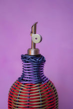 Load image into Gallery viewer, Maegen Oil Pourer - Red &amp; Olive
