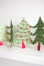 Load image into Gallery viewer, Christmas Trees Concertina Garland