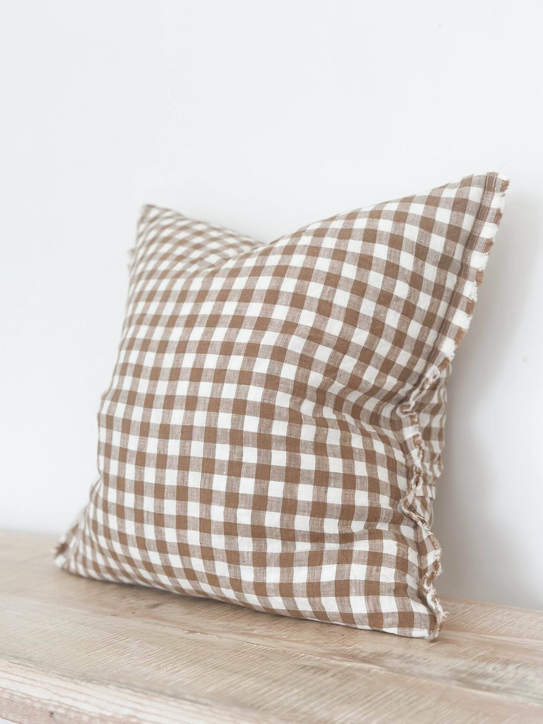 Linen 45×45 – Frayed Edge Brown Gingham