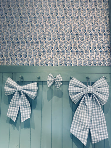 SAGE GINGHAM Luxury Christmas Bow