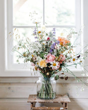 Load image into Gallery viewer, SEASONAL STEMS FLOWER WORKSHOP - NEW DATE!!