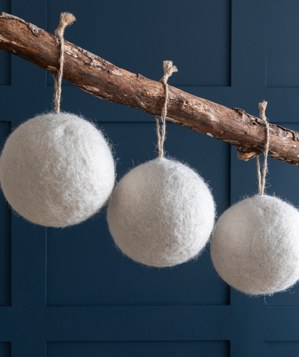 SOUTHWOLD BAUBLES SET OF 3 WHITE LARGE