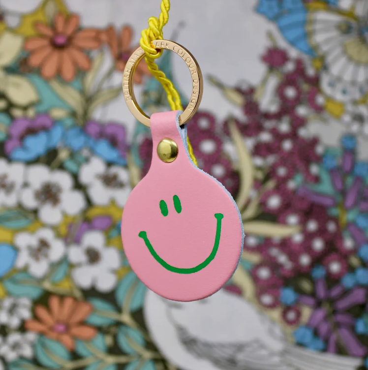 SMILIE FACE KEYRING