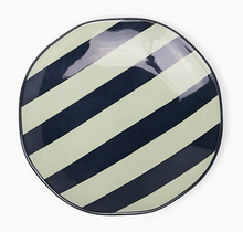 Load image into Gallery viewer, The Marley Set of 4 Appetizer Plates