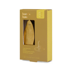 Load image into Gallery viewer, STEVIE FISH citrus juicer