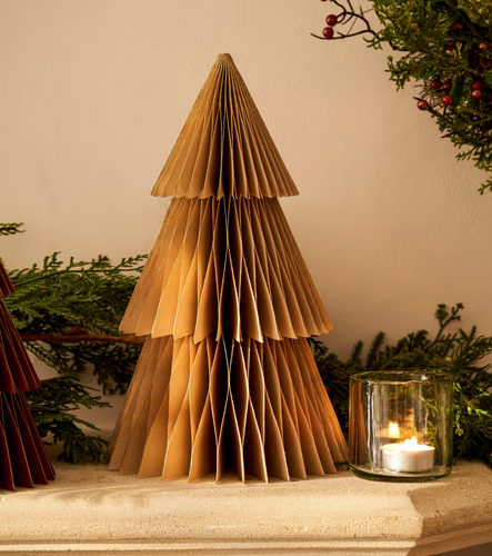 Med Truffle Maddox Christmas tree