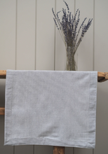 Load image into Gallery viewer, Pin Stripe Table Runner