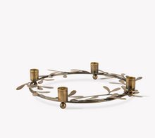 Load image into Gallery viewer, Cromwell Mistletoe candle ring
