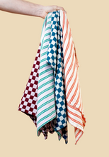 Load image into Gallery viewer, Lilac Striped Cotton Hand Towel