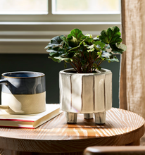 Load image into Gallery viewer, Wheatley Pot on Feet 10cm Chalk