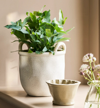 Load image into Gallery viewer, Ravello Rounded Pot 19cm White