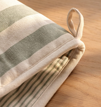 Load image into Gallery viewer, Harlton Wide Stripe Oven Glove