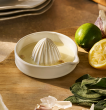Load image into Gallery viewer, Ithaca Lemon Squeezer White