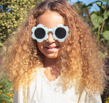 Load image into Gallery viewer, Daisy Flower Sunglasses