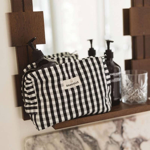 BLACK GINGHAM TOILET BAG