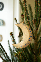 Load image into Gallery viewer, UK/EU: Shimmering Man on the Moon Board Decoration