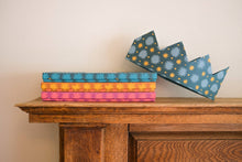 Load image into Gallery viewer, UK/EU: Blue Paper Crowns