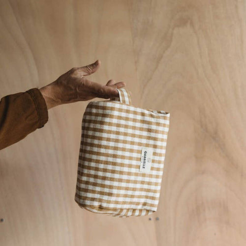 CARAMEL GINGHAM TOILET BAG