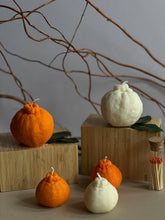 Load image into Gallery viewer, Sicilian Tangerine scented Soya Candle