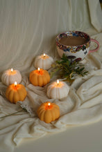 Load image into Gallery viewer, Pumpkin Shaped Candle: Orange
