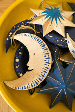 Load image into Gallery viewer, UK/EU: Golden Man on the Moon Board Decoration