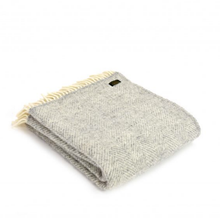 Load image into Gallery viewer, SILVER GREY FISHBONE LUXURY LAMBSWOOL BLANKET