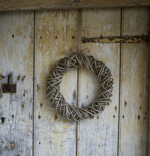 Load image into Gallery viewer, Rattan wreath